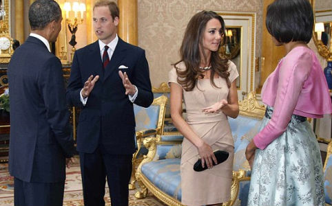 Kivillantak Kate Middleton mellbimbói?-fotó