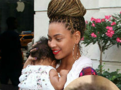 Eldőlt: Beyonce lánya kapta 2012 legrosszabb nevét