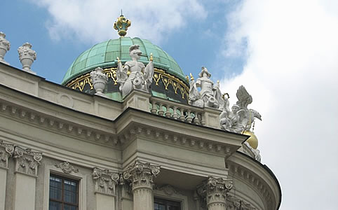 Bécsi kiruccanás múzeummal és piaci forgataggal