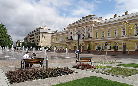 Szolnok, Kossuth tér (Fotó: Tourinform Szolnok)