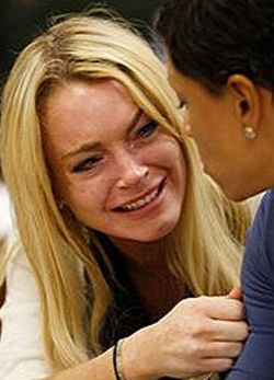 Lecsukják Lindsay Lohant - összeomlott
