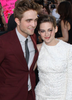 BRÉKING: Szakított Robert Pattinson és Kristen Steward