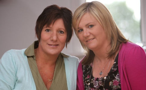 Louise Smith (balra) és Amanda Broomhall (jobbra) 
