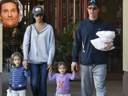 Harmadik gyermekét várja Matthew McConaughey neje