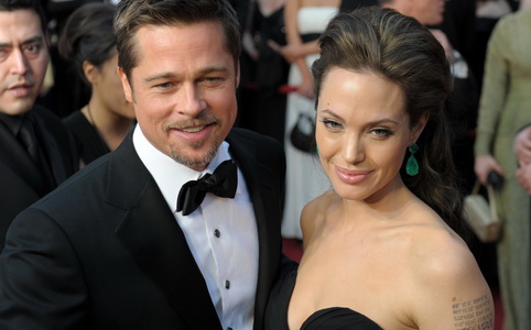 Angelina és Brad kapcsolata válságban